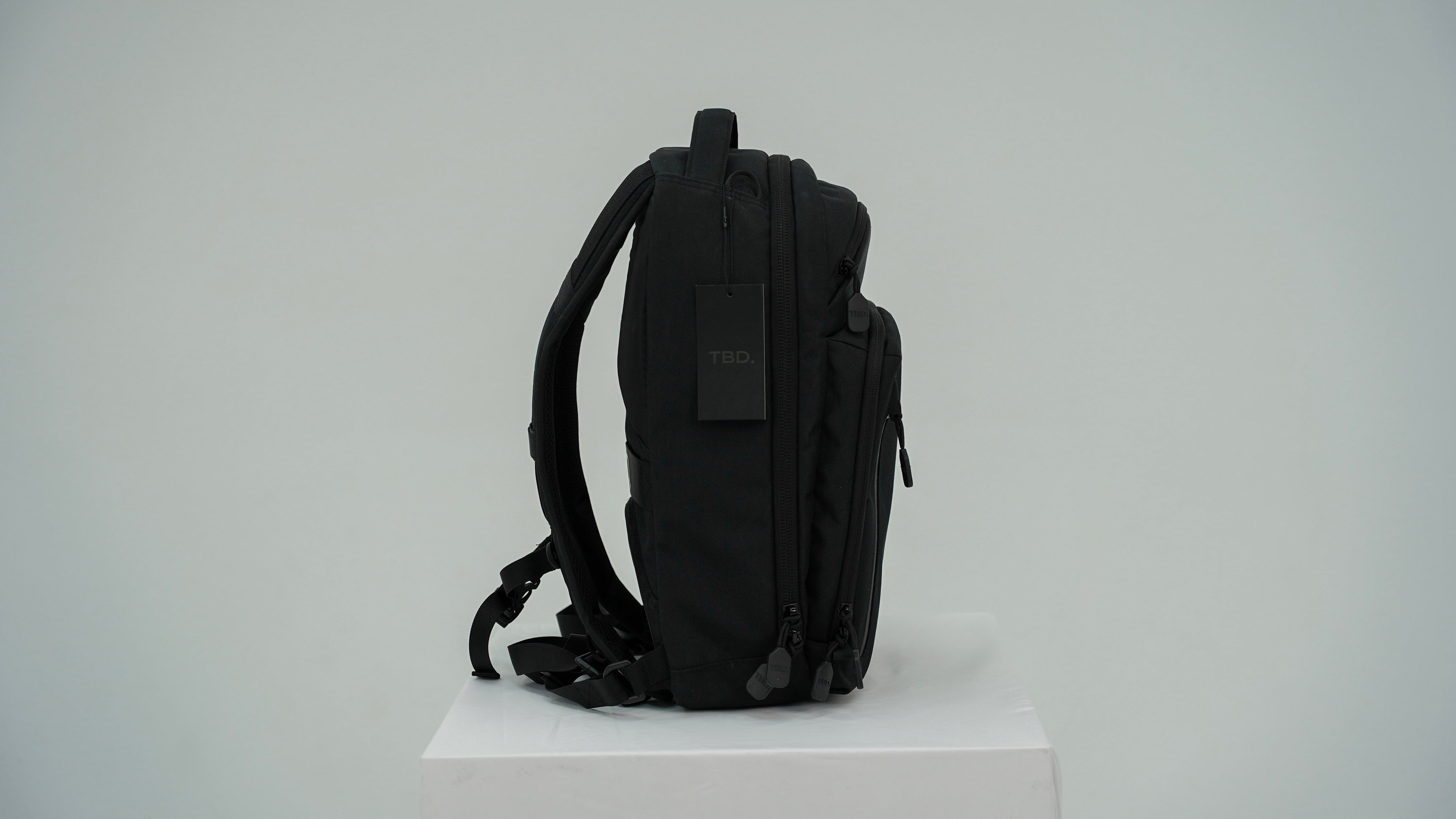 BLACK2_76118940-7171-4e75-96e7-15e2d4670b23.jpg